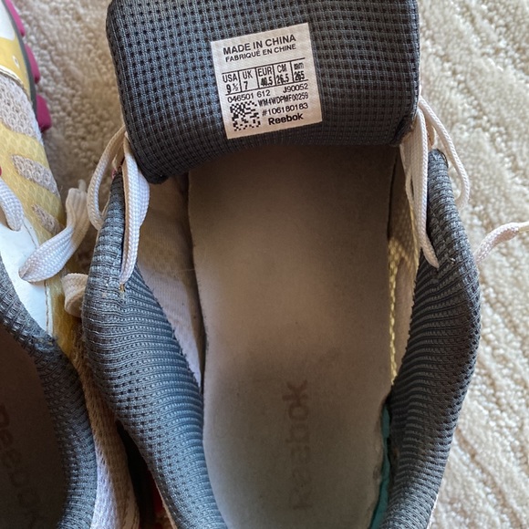 Reebok ZigFly Zignano Athletic Shoes - Picture 10 of 11